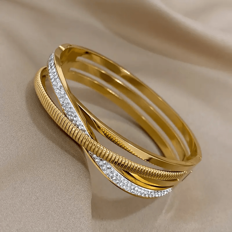 Élégant Bracelet en Acier Inoxydable Plaqué Or 18K.