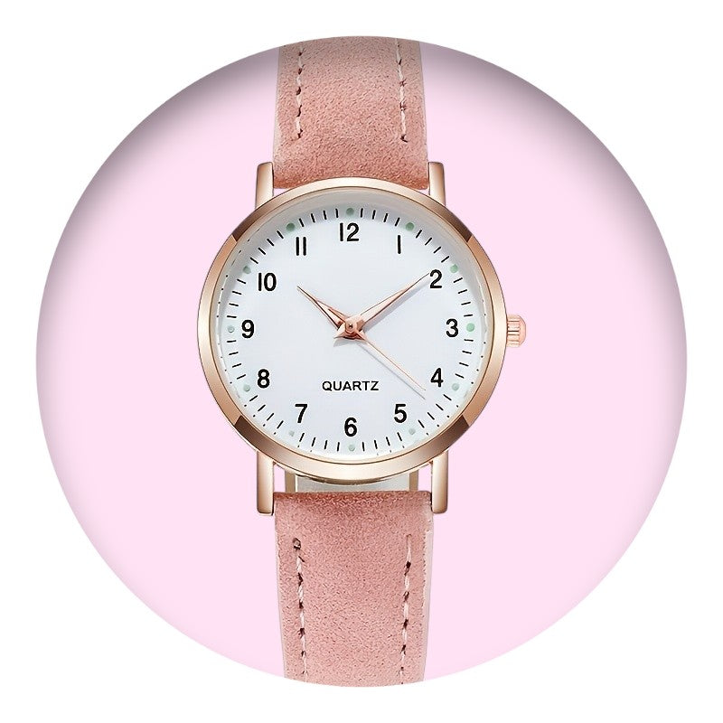 Fashionable women's quartz wristwatch with faux leather strap