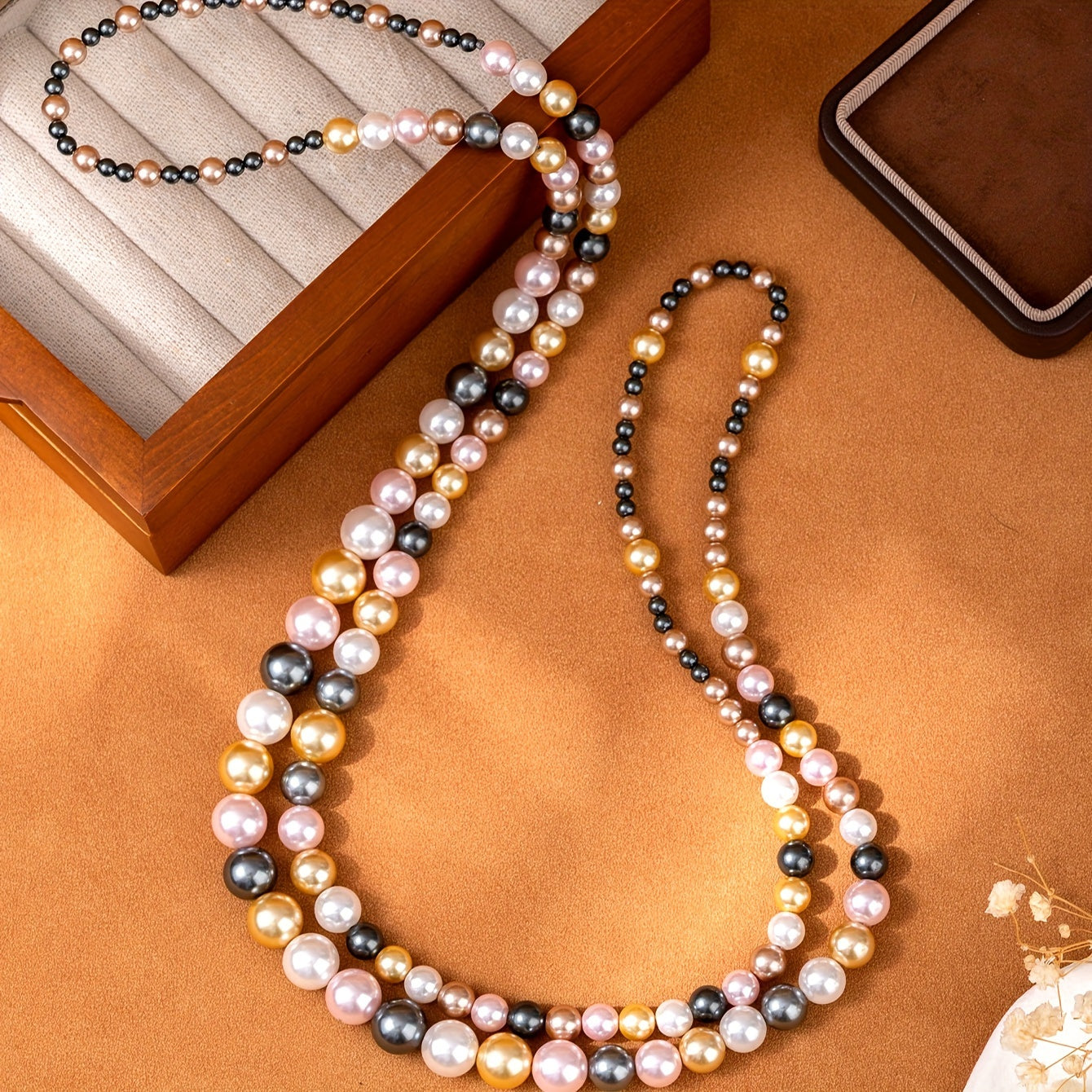 Collier de perles multicolores